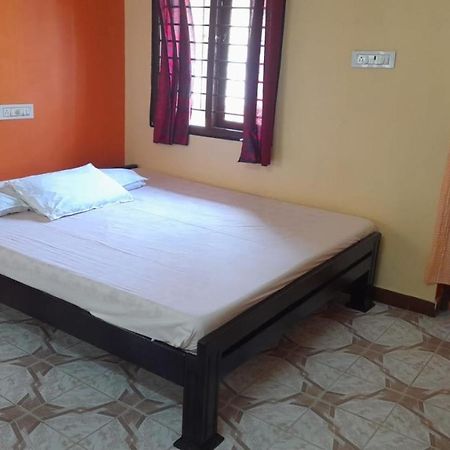 Villa Umar Homestay Пондичери Екстериор снимка